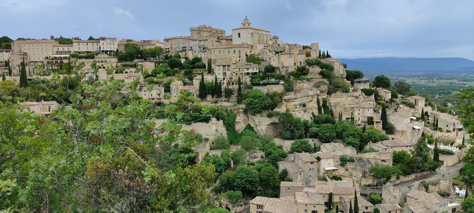 Discover the Village of Luberon From Aix En Provence - Witness Roussillons Mineral Singularity