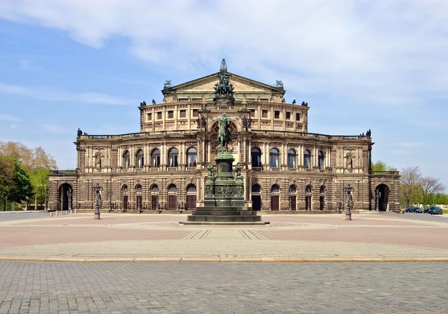 Dresden: Night Watchman Tour Through The Old Town - Exploring Old Dresdens Streets