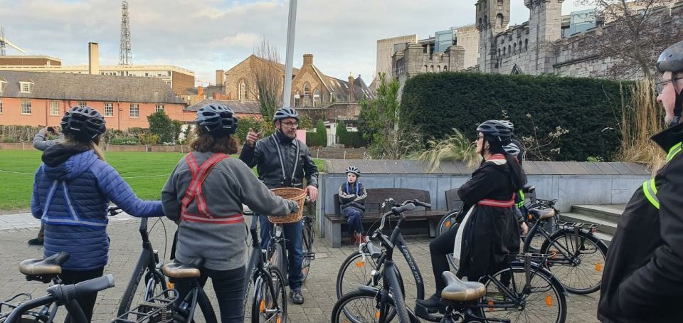 Dublin City: Guided Cycle Tour - Exploring Dublins History