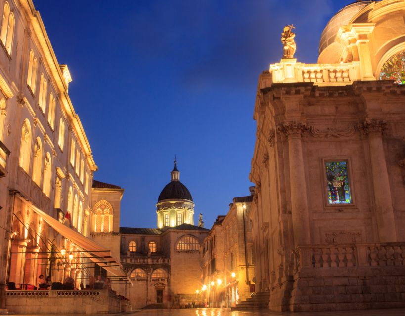 Dubrovnik: Old Town Highlights Guided Evening Walking Tour - Guided Walking Experience