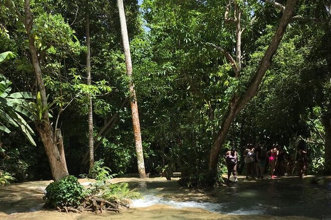 Dunns River and Blue Hole Tour From Ocho Rios - Relaxing at the Blue Hole