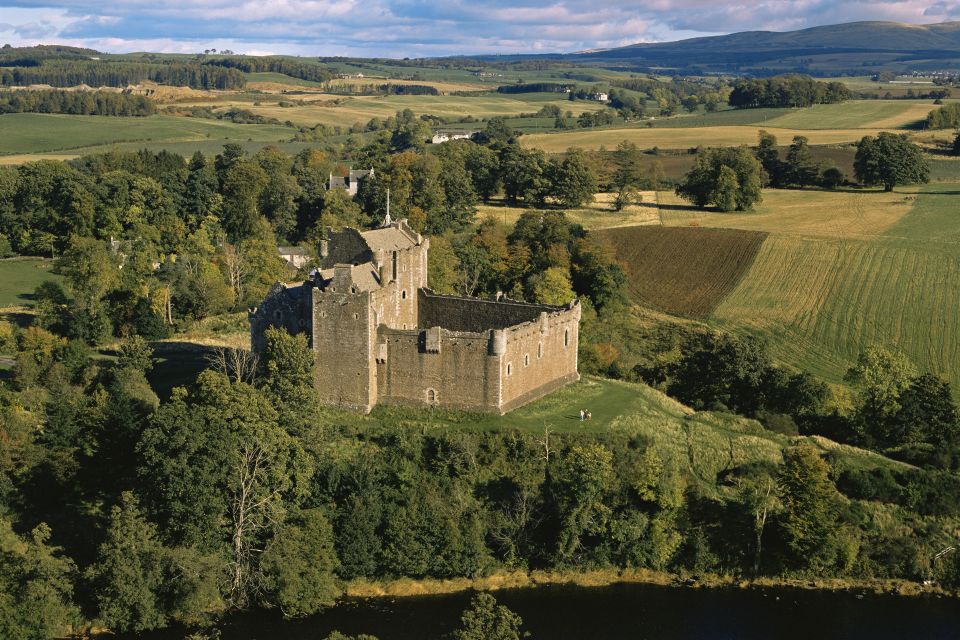 Edinburgh: 2-Day Loch Ness, Glencoe & Highlands Tour - Castles and Movie Locations