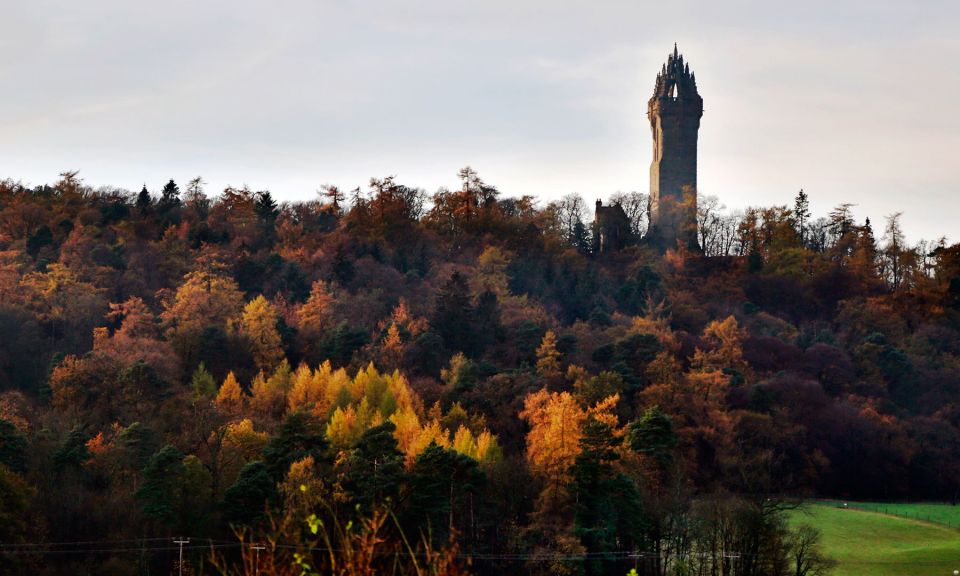 Edinburgh: Stirling, Whisky & St Andrews Tour in English - Whisky Production and Tasting