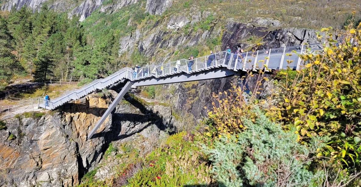 Eidfjord: Roundtrip Transfer to Voringsfossen Waterfalls - Time at Waterfalls