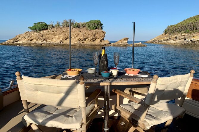 Elba Island - Aperitif on the Boat at Sunset - Private - Host Information