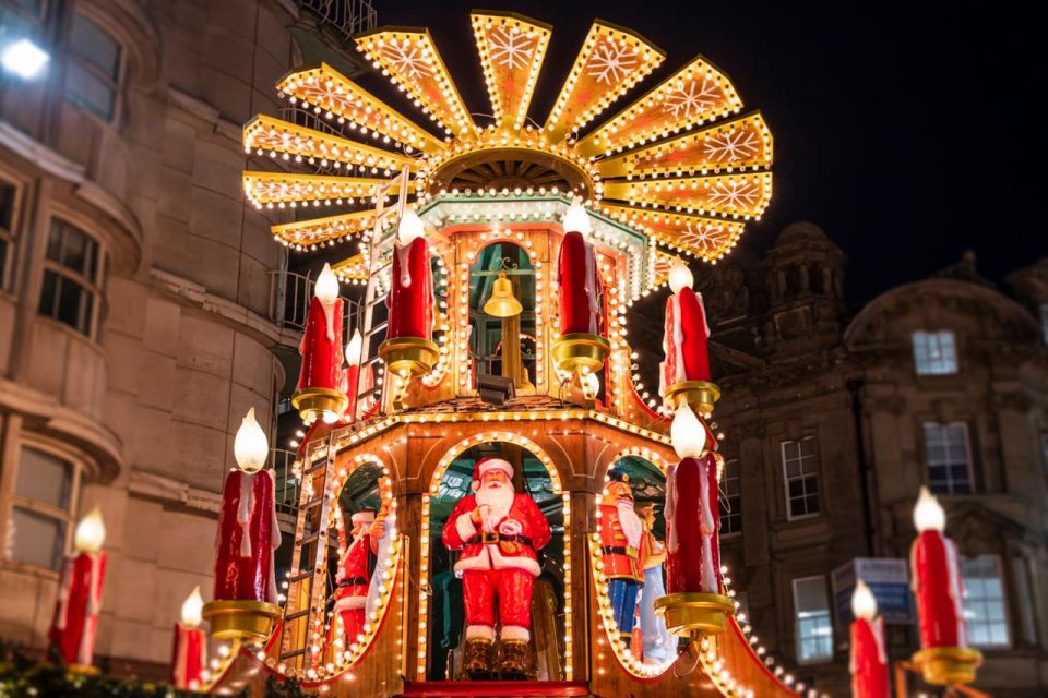 Enchanted Christmas Walk in Birmingham's Heart - Discovering the Great Western Arcade