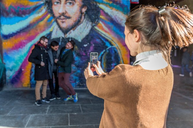 Essential London: Must-Sees and Hidden Gems (Private Tour) - Wandering Through Borough Market