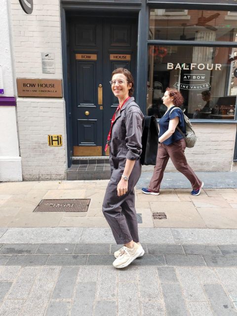 Fashion in the City - City of London Walking Tour - Prestigious Shopping Street