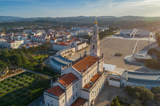 Fatima, Batalha, Nazaré & Óbidos Private Luxury Tour - Sample Portuguese Liquor