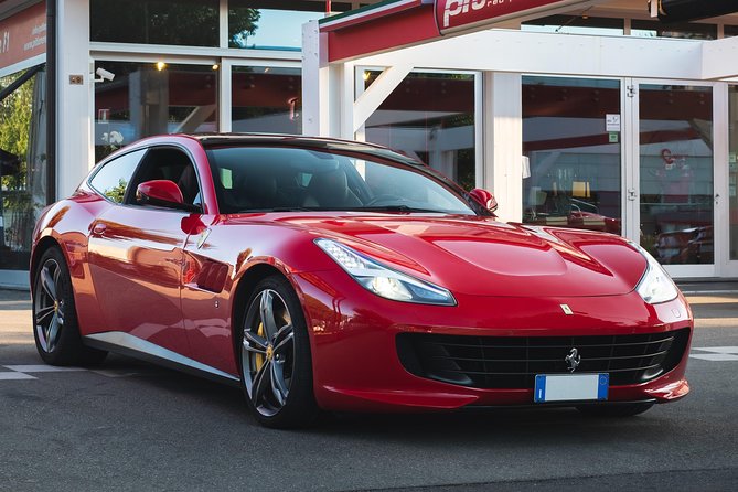 Ferrari GTC4Lusso Road Test Drive - Maranello Road Highlights