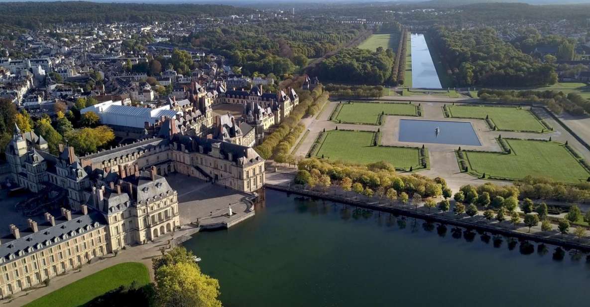 Fontainebleau: Private Round Transfer From Paris - Pickup and Drop-off