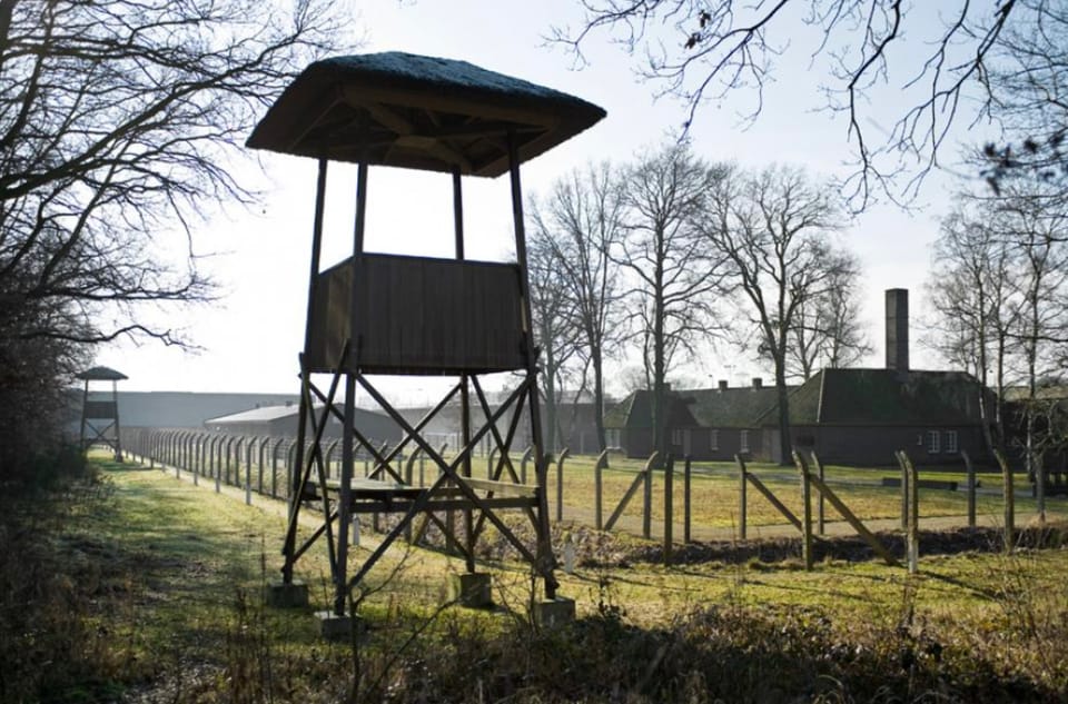 From Amsterdam: WWII Vught and Arnhem Private Day Tour - Booking Information