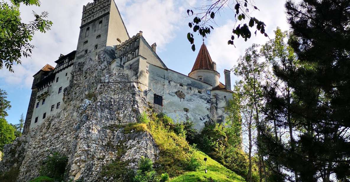 From Bucharest: Dracula Castle Day Trip - Itinerary Highlights