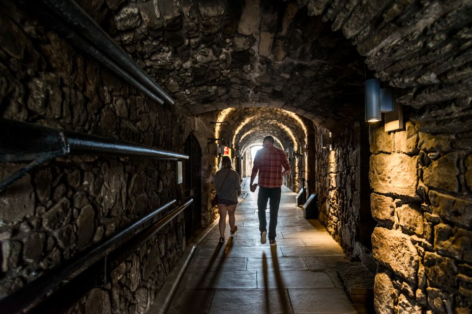 From Edinburgh: Loch Lomond, Kelpies & Stirling Castle Tour - Birthplace of Mary Queen of Scots