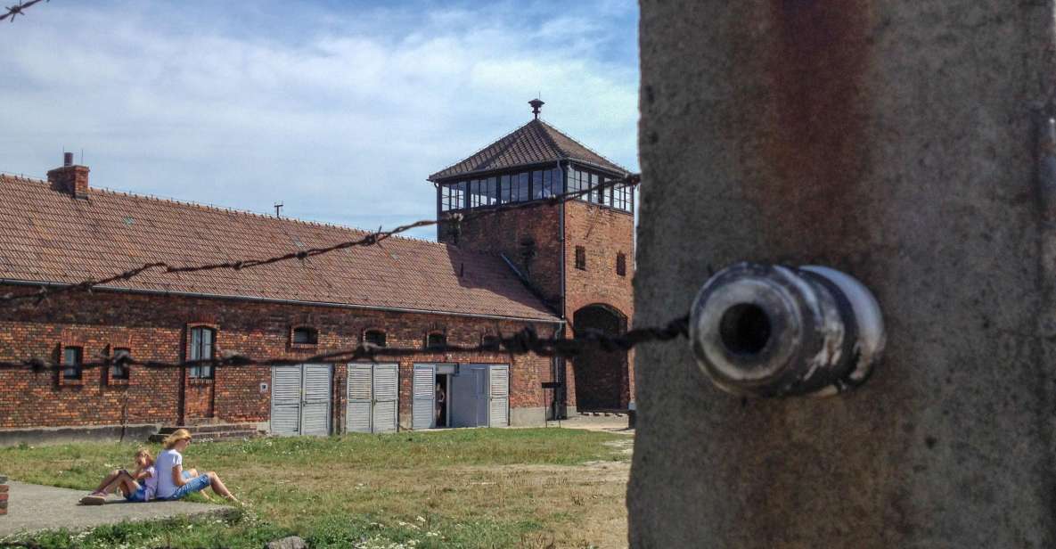 From Krakow: Auschwitz-Birkenau Private or Shared Tour - Guided Tours at Auschwitz I