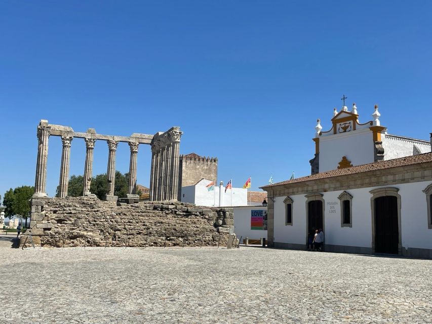 From Lisbon: Évora - Full Day Tour - Highlights