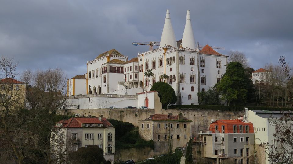 From Lisbon: Half-Day Private Tour to Sintra Village - Visit Piriquita Tea House