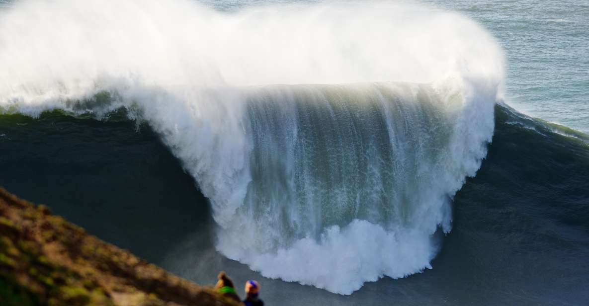 From Lisbon: Private Transfer to Porto, With Stop at Nazaré - Scenic Drive to Porto