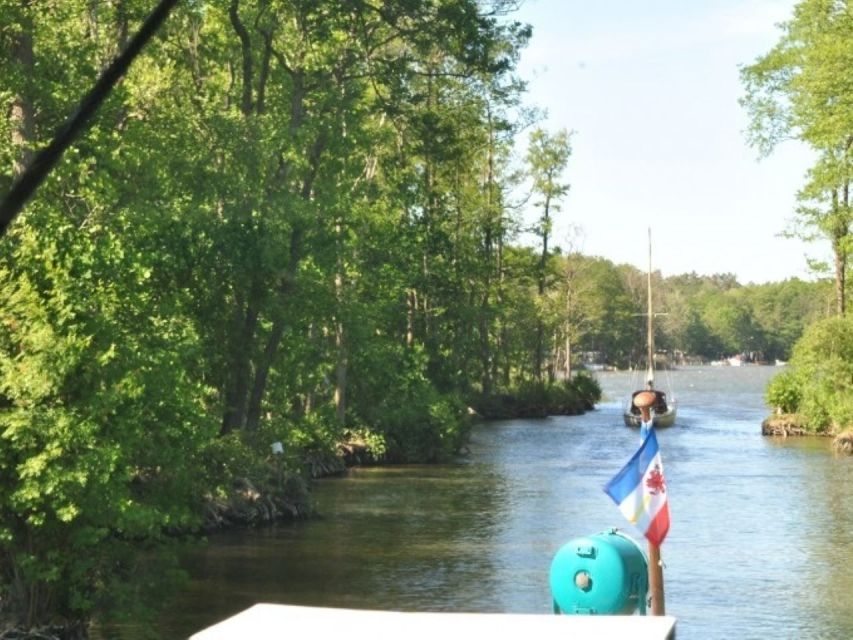 From Malchow: 4-lake Trip to the Jabeler Waldsee - Navigating the Canals