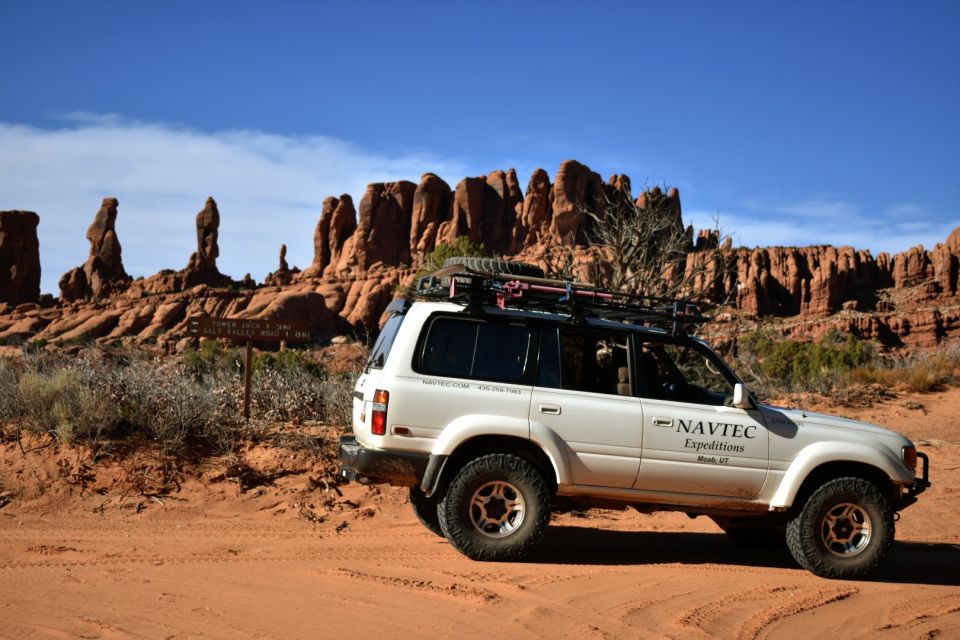 From Moab: Arches National Park 4x4 Drive and Hiking Tour - Hiking Through Arches