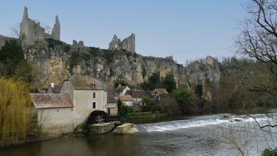 From Poitiers: Discover the Treasures of La-Roche-Posay - Discovering Angles-sur-lAnglins Beauty