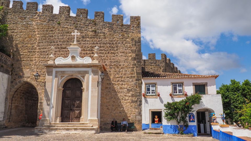 From Porto: Private Transfer to Lisbon With Stop at Óbidos - Sights in Óbidos