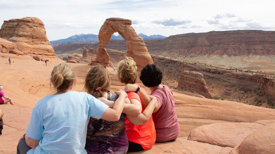 From Salt Lake City: Private Tour of Arches National Park - Hiking and Photography