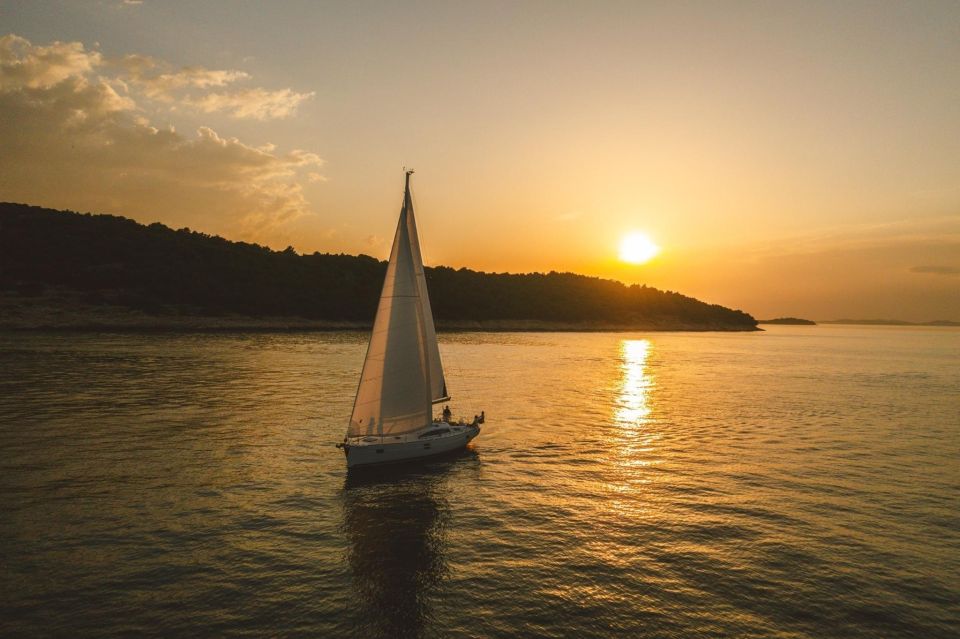 From Valletta: Full Day Private Charter on a Sailing Yacht - Yacht Features