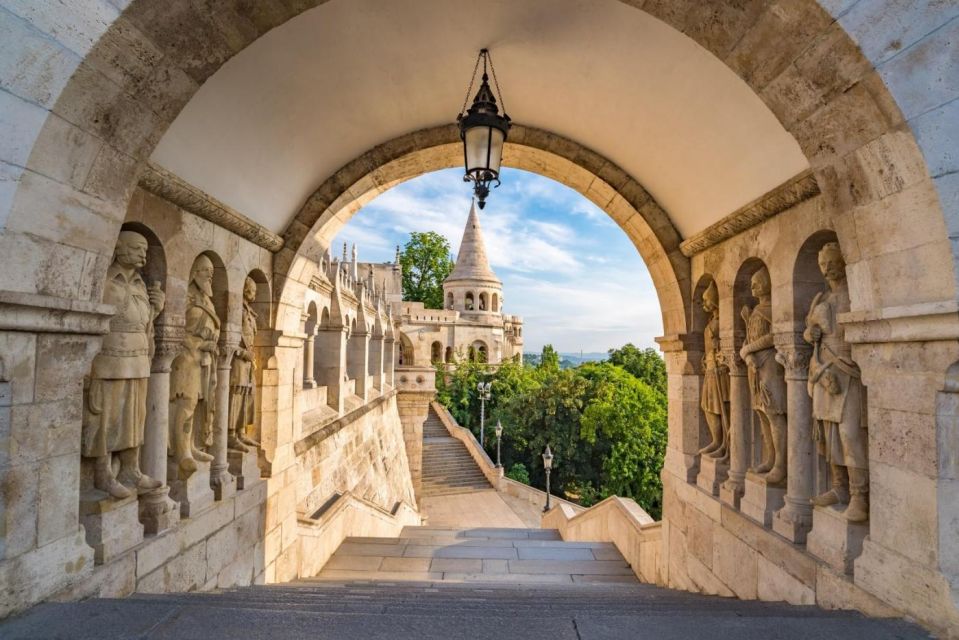 From Vienna: Budapest Group Day Trip - Magyar Tribal Chieftains Statues