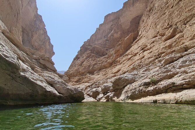 Full-Day Bimmah Sinkhole and Wadi Al Arbeieen Tour - Exploring Bimmah Sinkhole