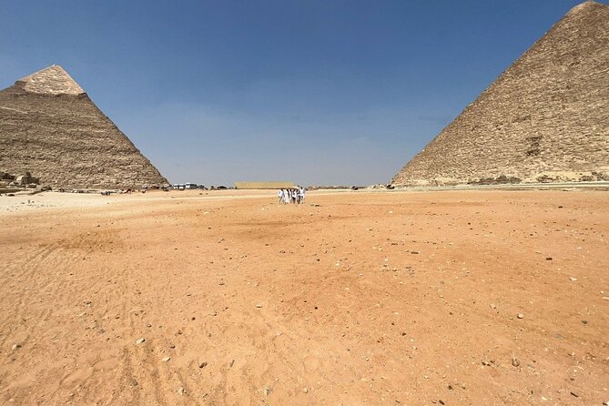 Full-Day Pyramids of Giza Tour From Hurghada - Maximum Group Size