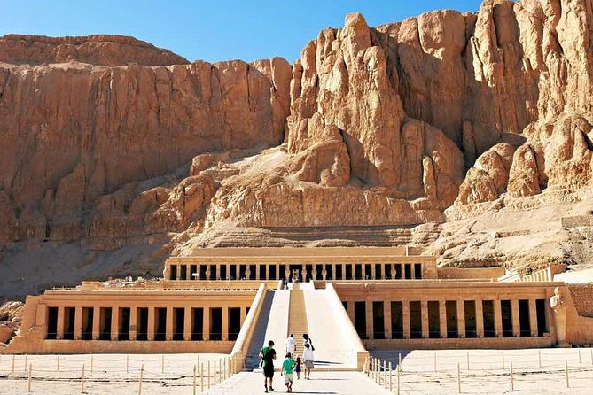 Full-Day Small-Group Luxor Tour From Hurghada With Lunch & Entrance Fees - Confirmation and Booking