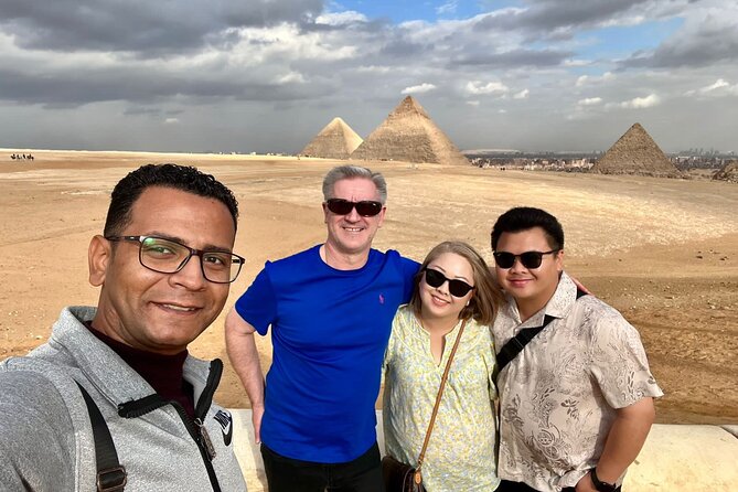 Full Day Tour Giza Pyramids, Sphinx, Egyptian Museum and Khan El Khalili Bazaar - Meeting and Pickup