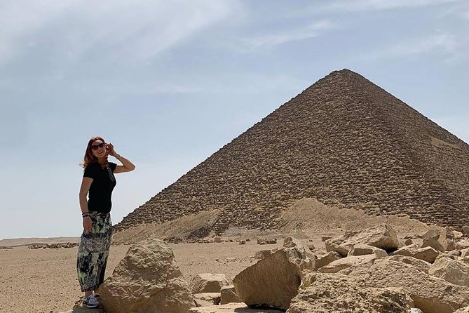 Full Day Tour to Giza Pyramids& Sphinx, Sakkara and Memphis - English-speaking Guide