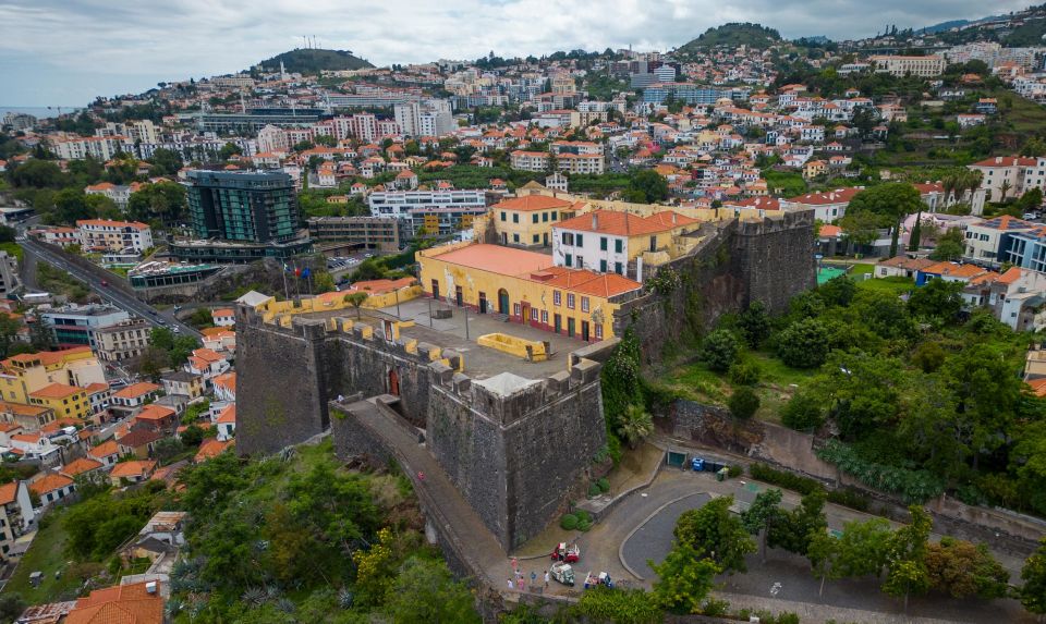 Funchal : 1 Hour City Tour by Tuk-Tuk - Tour Experience