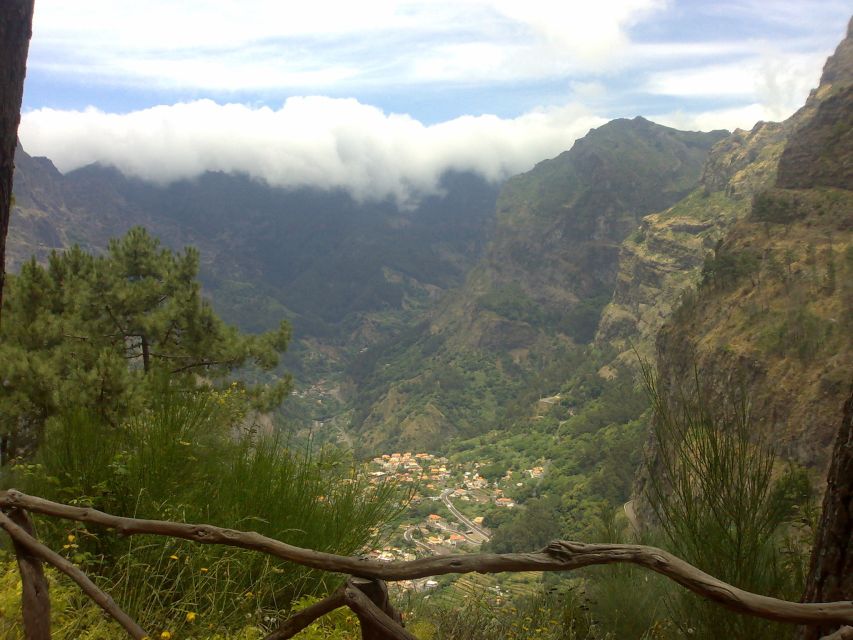 Funchal: Nuns Valley Private Half Day Tour - Pico Dos Barcelos Lookout