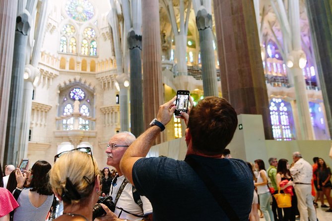 Gaudi Bike Tour With Skip-The-Line Sagrada Familia Ticket - Tour Duration and Schedule