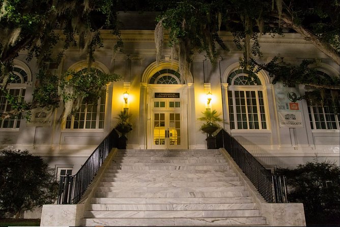 Ghosts of Charleston Night-Time Walking Tour With Unitarian Church Graveyard - Captivating Tales From a Licensed Guide