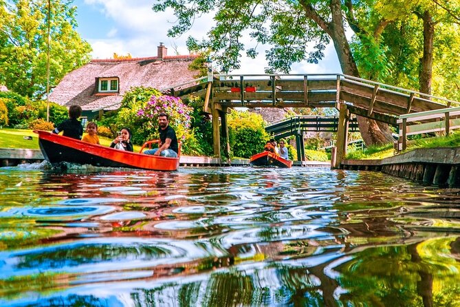 Giethoorn Day Private Tour Inc. Boat Trip - Positive Reviews