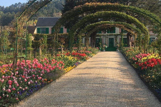 Giverny Private Trip With Monets House, Gardens & Impressionism Museum - Pickup Information