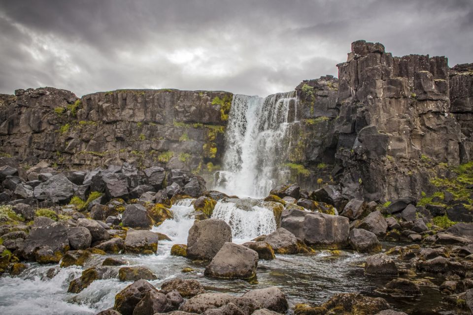 Golden Circle - Gullfoss Waterfall Curiosity