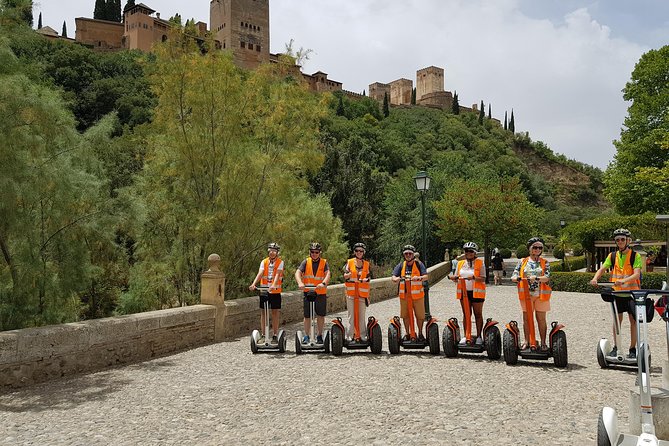 Granada Segway Tour to Albaicin and Sacromonte - Discovering Sacromontes Gypsy Caves