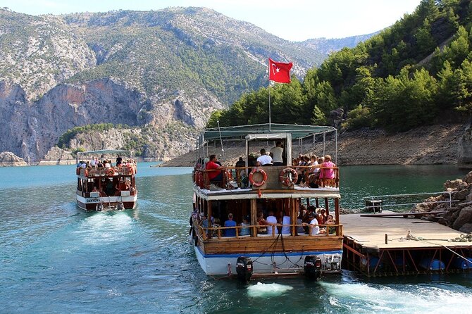 Green Canyon Cruise With Lunch and Unlimitted Drinks From Alanya - Lunch Menu Highlights