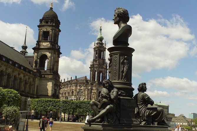 Guided Public Tour of the Old Town, Including a Tour of the Frauenkirche - End Point of the Tour