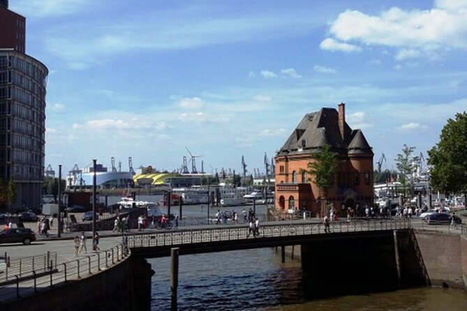 Hamburg: All About the Elbphilharmonie - a City Tour for the Whole Family - Meeting Point and End Location