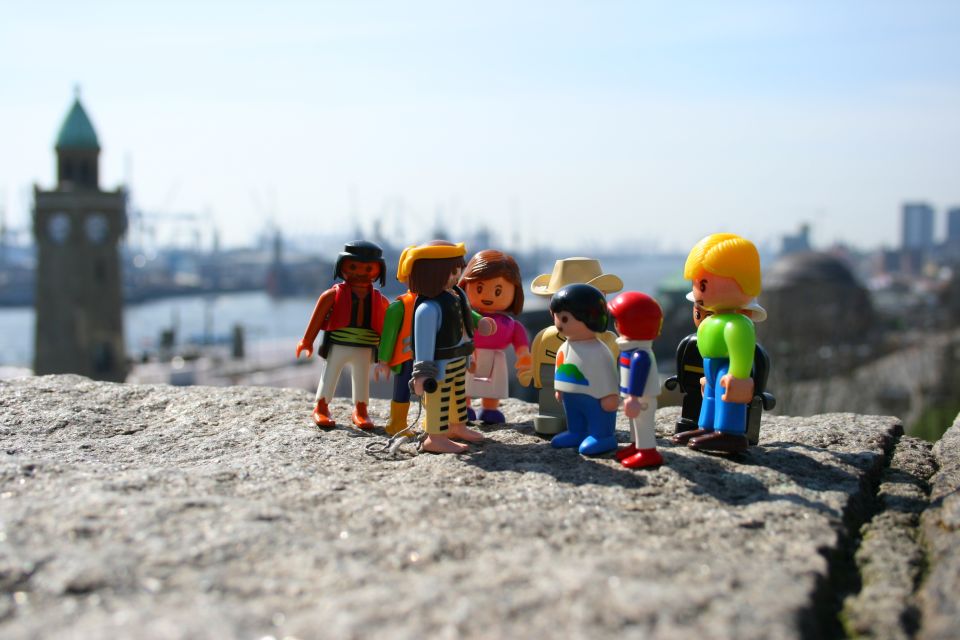 Hamburg: Guided Port Walk for Families - Meeting Point and Directions