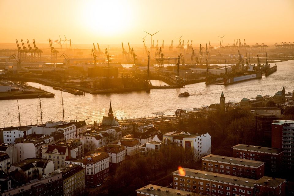 Hamburg: Speicherstadt and HafenCity 2-Hour Tour - Inclusions and Booking