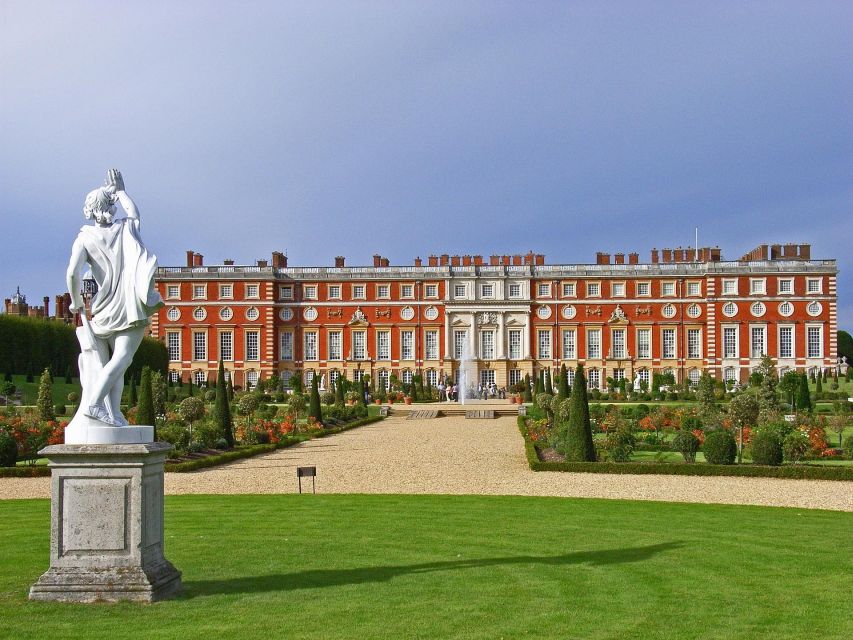 Hampton Court Palace Private Tour With Fast Track Entry - History of Hampton Court Palace