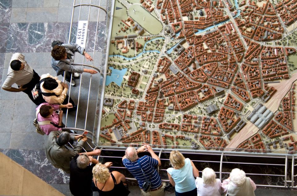 Hannover: New Town Hall Exclusive Guided Walking Tour - Experience Details