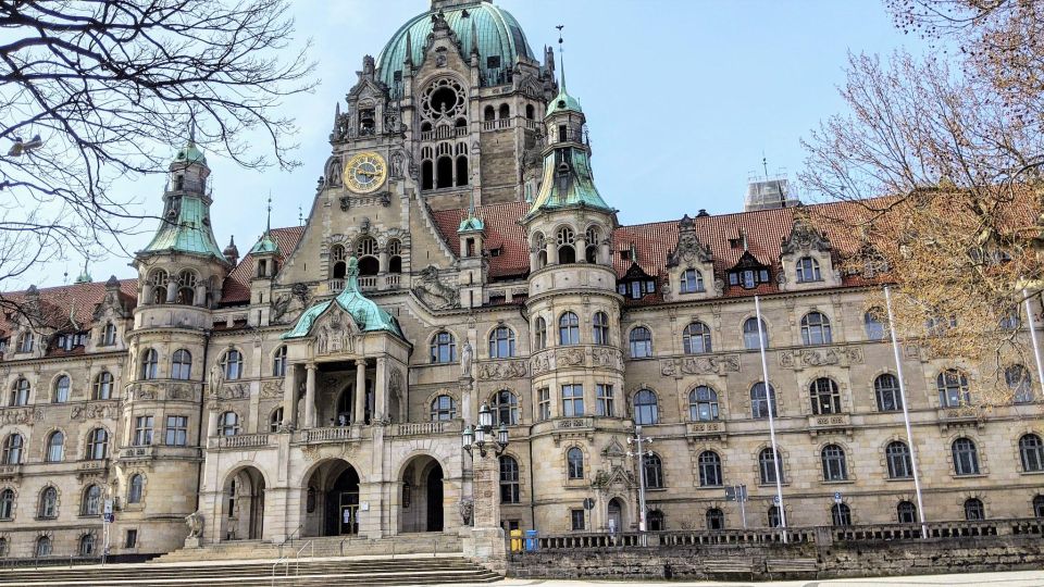 Hannover: Self-guided City Centre Walk Sights and Specials - Booking Information